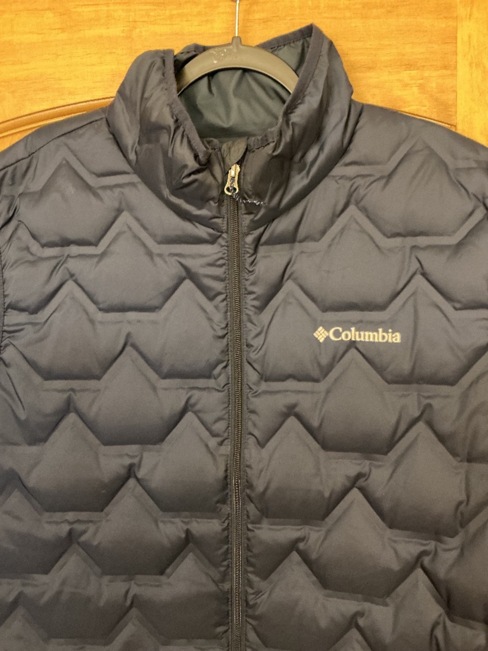 NWOT Men’s Columbia Delta Ridge Navy Blue Vest with 650 Omni Heat XL